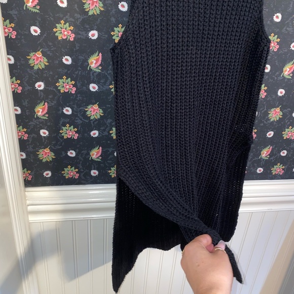 Turtle neck sweater - Picture 2 of 2